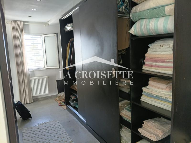 Étage de villa S+2 meublé à La Soukra